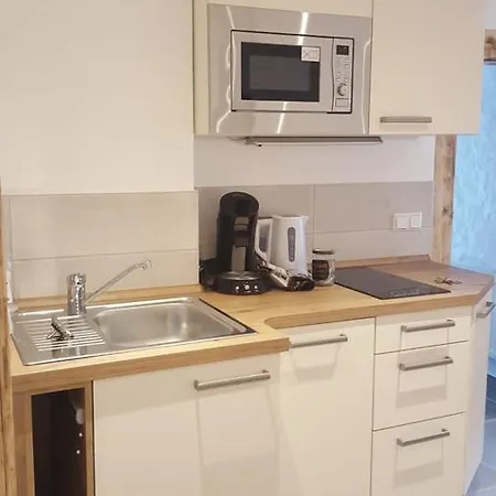 Semesterbostad Ferienwohnung Cafe Sander's Engelshausschen *
