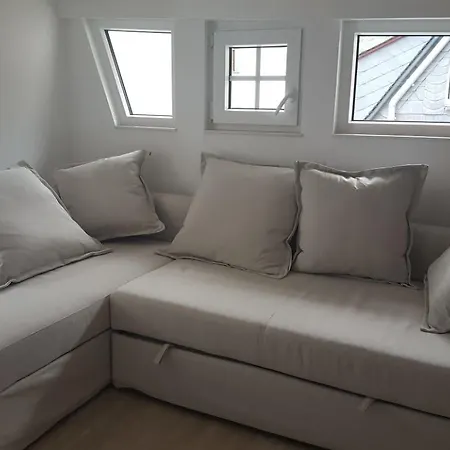 Semesterbostad Ferienwohnung Cafe Sander's Engelshausschen Niederfell