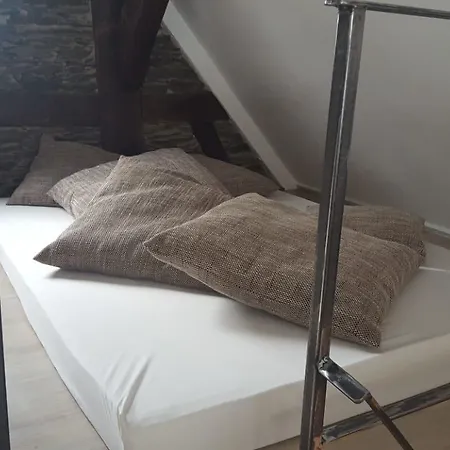Semesterbostad Ferienwohnung Cafe Sander's Engelshausschen Niederfell