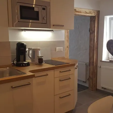 Semesterbostad Ferienwohnung Cafe Sander's Engelshausschen Niederfell