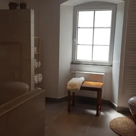 Semesterbostad Ferienwohnung Cafe Sander's Engelshausschen Niederfell